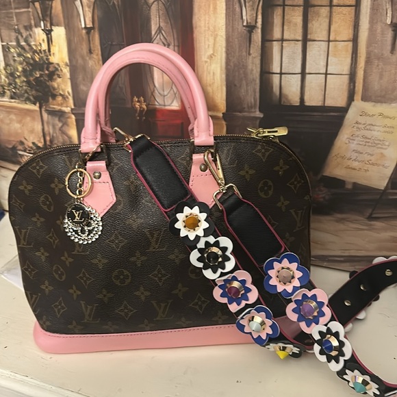 Louis Vuitton Daisy Alma PM with custom soft pink handles and base - Picture 8 of 9